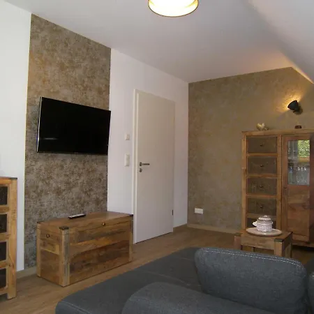 Hubertus Mit 2 Schlafzimmern Und Balkon * Kolpinsee