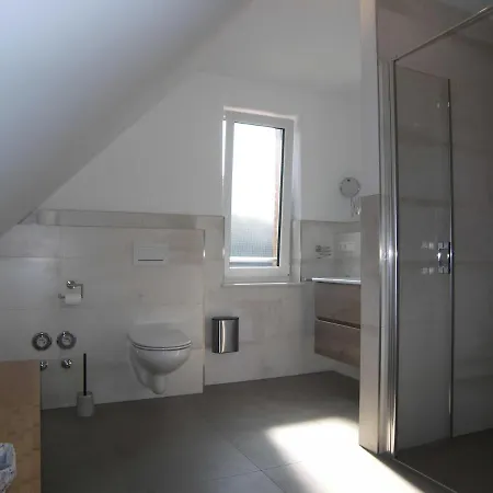 شقة Hubertus Mit 2 Schlafzimmern Und Balkon