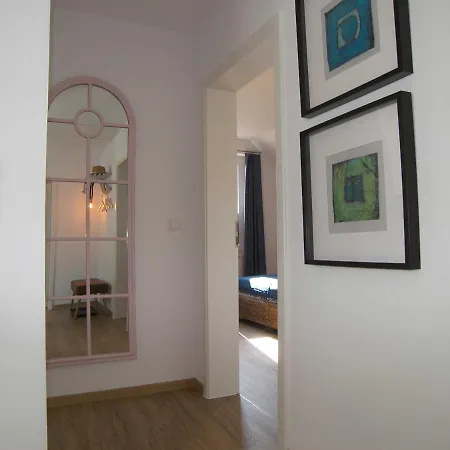 Hubertus Mit 2 Schlafzimmern Und Balkon Apartment *
