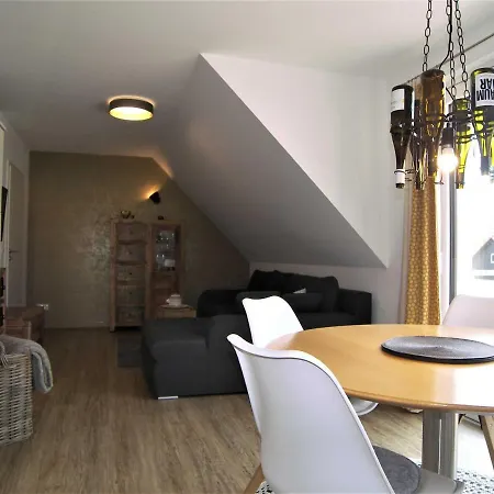 Hubertus Mit 2 Schlafzimmern Und Balkon Apartment Kolpinsee