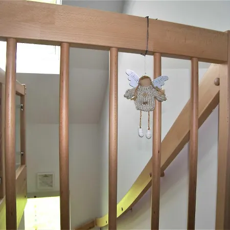 Hubertus Mit 2 Schlafzimmern Und Balkon شقة كوبلينزي